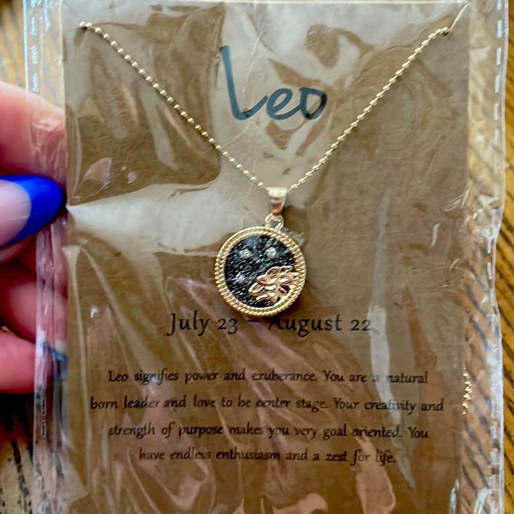 Diamond’s International Leo necklace